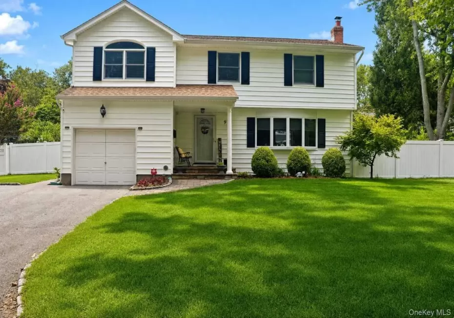 9 Gaston Street, Huntington, NY, 4 Bedrooms Bedrooms, 8 Rooms Rooms,2 BathroomsBathrooms,Residential,For Rent,Gaston,0,1042260 9 Gaston Street, Huntington, NY, 4 Bedrooms Bedrooms, 8 Rooms Rooms,2 BathroomsBathrooms,Residential,For Rent,Gaston,0,1042260