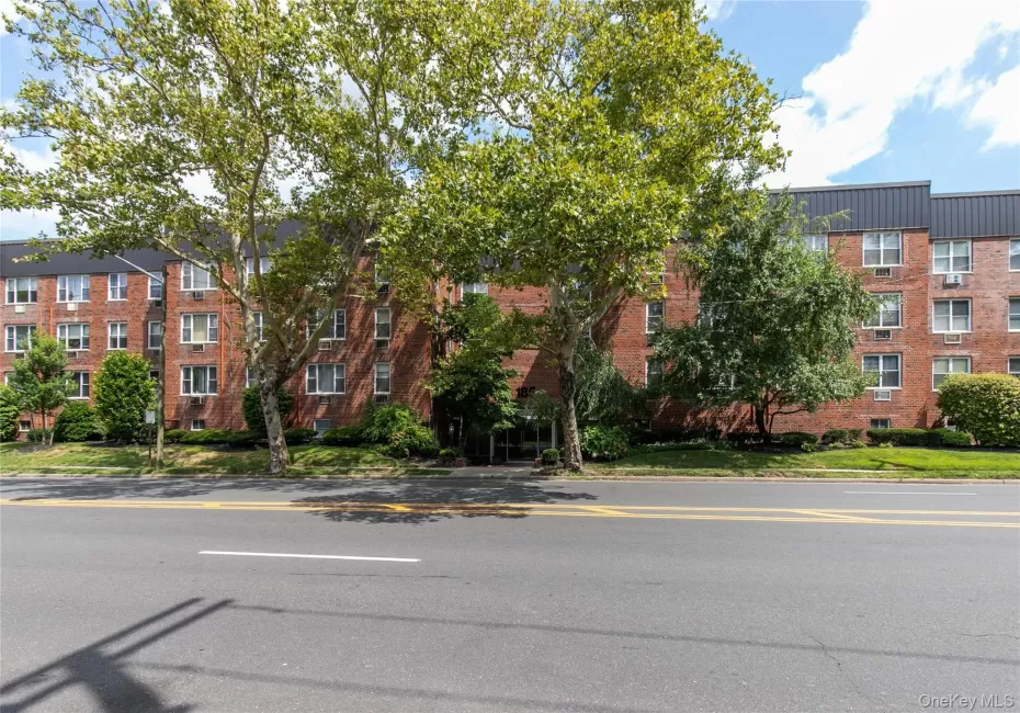 185 Middle Neck, North Hempstead, NY, 1 Bedroom Bedrooms, 4 Rooms Rooms,1 BathroomBathrooms,Residential,For Rent,Middle Neck,0,1040303 185 Middle Neck, North Hempstead, NY, 1 Bedroom Bedrooms, 4 Rooms Rooms,1 BathroomBathrooms,Residential,For Rent,Middle Neck,0,1040303