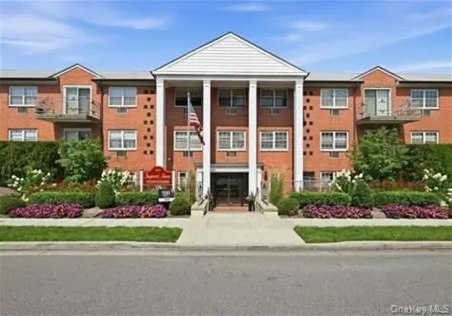 250 Village Avenue, Hempstead, NY, 1 Bedroom Bedrooms, 4 Rooms Rooms,1 BathroomBathrooms,Residential,For Rent,Village Avenue,0,1042353 250 Village Avenue, Hempstead, NY, 1 Bedroom Bedrooms, 4 Rooms Rooms,1 BathroomBathrooms,Residential,For Rent,Village Avenue,0,1042353