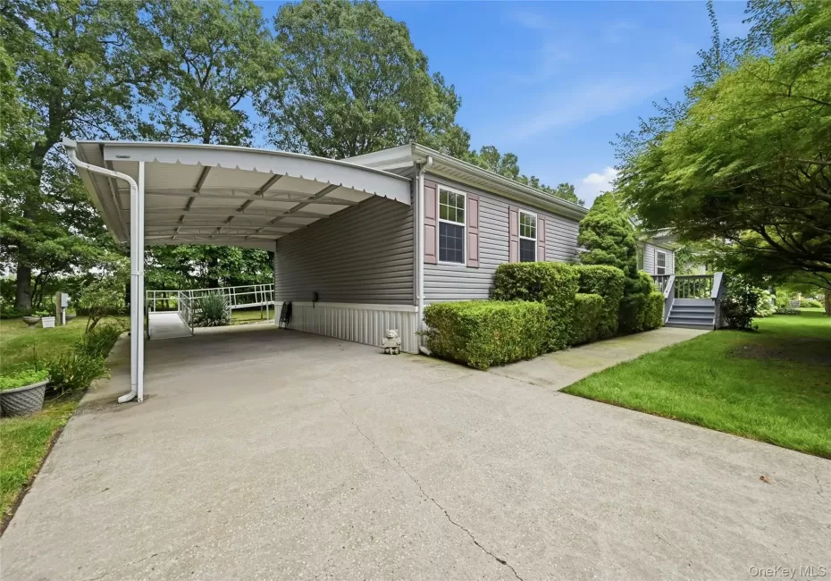 638 Fresh Pond Avenue, Riverhead, NY, 3 Bedrooms Bedrooms, 6 Rooms Rooms,2 BathroomsBathrooms,Residential,For Rent,Fresh Pond,0,1040616 638 Fresh Pond Avenue, Riverhead, NY, 3 Bedrooms Bedrooms, 6 Rooms Rooms,2 BathroomsBathrooms,Residential,For Rent,Fresh Pond,0,1040616