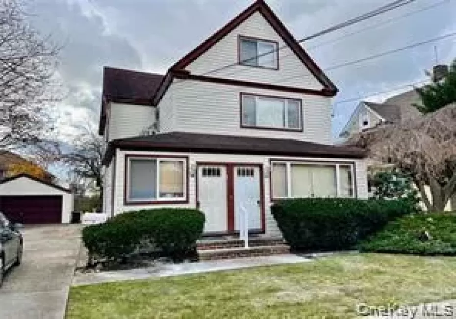 43 Columbia Avenue, Hempstead, NY, 1 Bedroom Bedrooms, 3 Rooms Rooms,1 BathroomBathrooms,Residential Lease,For Rent,Columbia,0,1039430 43 Columbia Avenue, Hempstead, NY, 1 Bedroom Bedrooms, 3 Rooms Rooms,1 BathroomBathrooms,Residential Lease,For Rent,Columbia,0,1039430