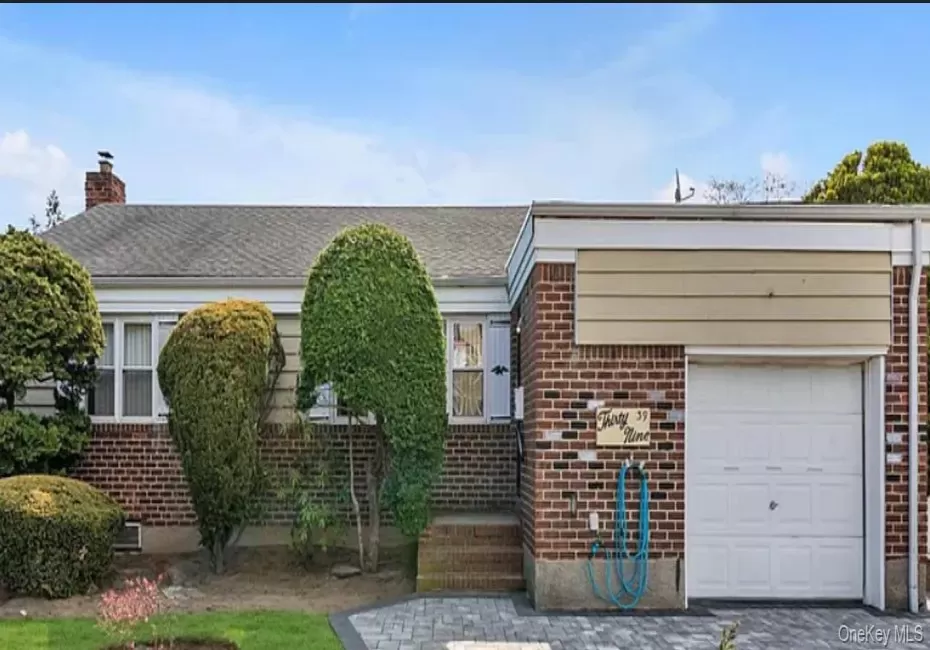39 caroline Avenue, Hempstead, NY, 3 Bedrooms Bedrooms, 7 Rooms Rooms,1 BathroomBathrooms,Residential,For Rent,caroline,0,1042572 39 caroline Avenue, Hempstead, NY, 3 Bedrooms Bedrooms, 7 Rooms Rooms,1 BathroomBathrooms,Residential,For Rent,caroline,0,1042572