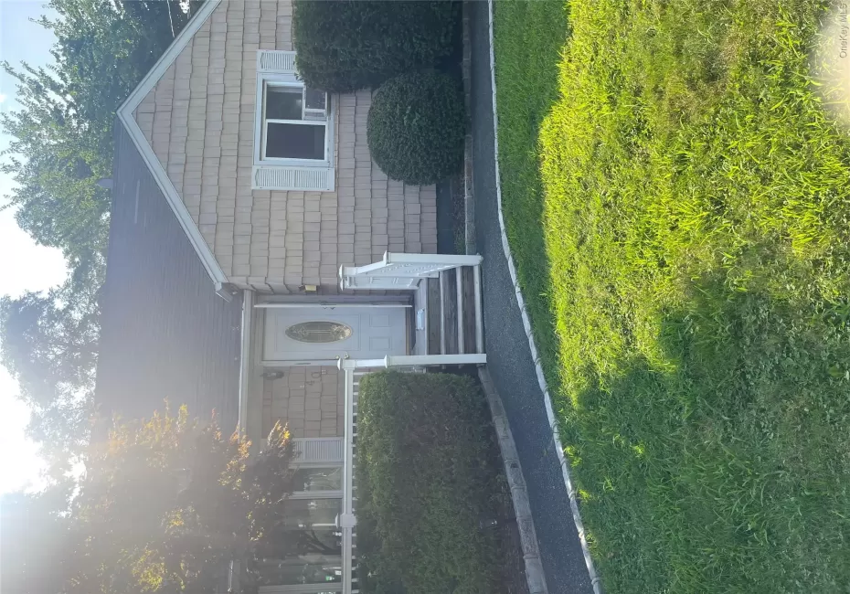 140 Nassau Avenue, Islip, NY, 2 Bedrooms Bedrooms, 4 Rooms Rooms,1 BathroomBathrooms,Residential Lease,For Rent,Nassau,0,1037705 140 Nassau Avenue, Islip, NY, 2 Bedrooms Bedrooms, 4 Rooms Rooms,1 BathroomBathrooms,Residential Lease,For Rent,Nassau,0,1037705