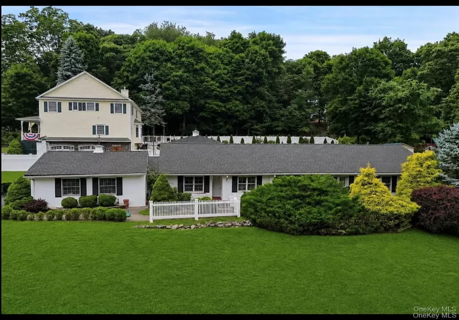 14 Brisman Drive, Haverstraw, NY, 3 Bedrooms Bedrooms, 9 Rooms Rooms,1 BathroomBathrooms,Residential Lease,For Rent,Brisman,0,1042626 14 Brisman Drive, Haverstraw, NY, 3 Bedrooms Bedrooms, 9 Rooms Rooms,1 BathroomBathrooms,Residential Lease,For Rent,Brisman,0,1042626
