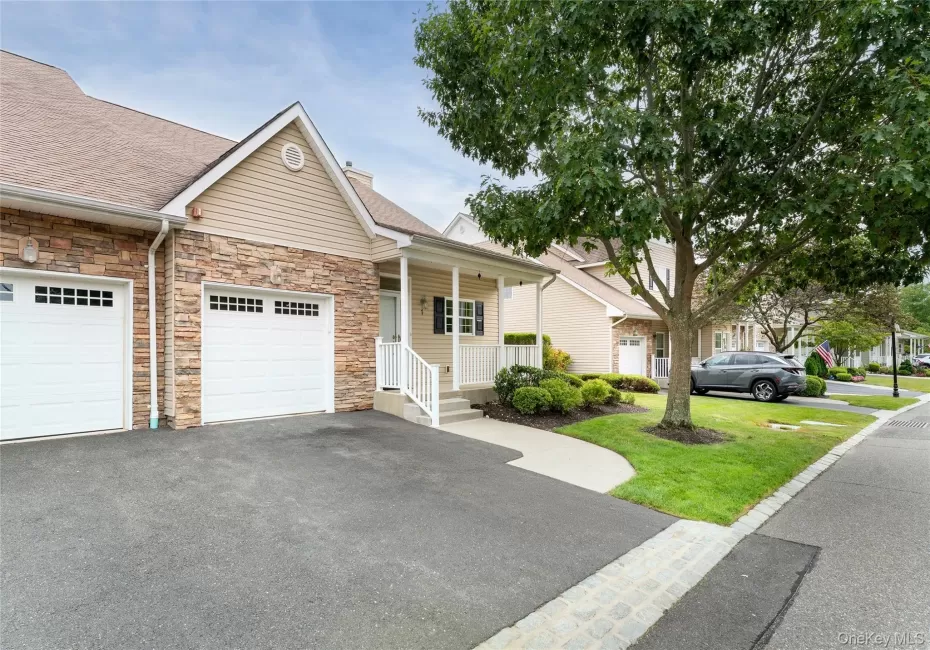 7 Pond Circle, Brookhaven, NY, 2 Bedrooms Bedrooms, 5 Rooms Rooms,2 BathroomsBathrooms,Residential,For Rent,Pond,0,1040452 7 Pond Circle, Brookhaven, NY, 2 Bedrooms Bedrooms, 5 Rooms Rooms,2 BathroomsBathrooms,Residential,For Rent,Pond,0,1040452