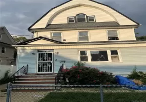 8755 114th Street, New York, NY, 3 Bedrooms Bedrooms, 7 Rooms Rooms,2 BathroomsBathrooms,Residential Lease,For Rent,114th,0,1042927 8755 114th Street, New York, NY, 3 Bedrooms Bedrooms, 7 Rooms Rooms,2 BathroomsBathrooms,Residential Lease,For Rent,114th,0,1042927