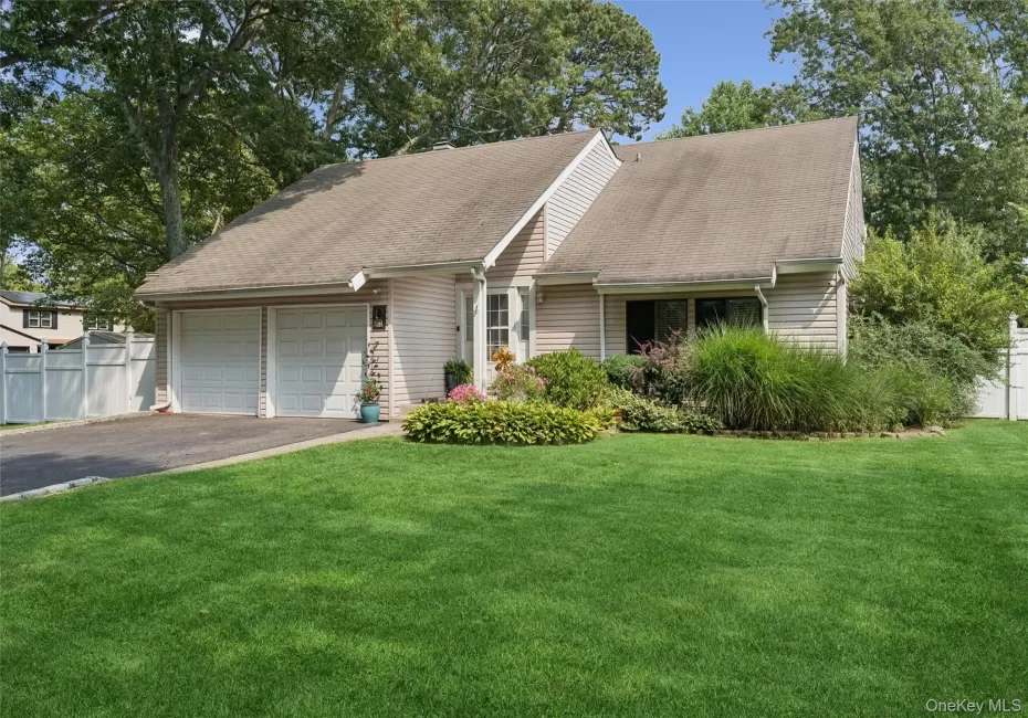 27 Sugarbush Lane, Brookhaven, NY, 4 Bedrooms Bedrooms, 9 Rooms Rooms,2 BathroomsBathrooms,Residential,For Rent,Sugarbush,0,1039017 27 Sugarbush Lane, Brookhaven, NY, 4 Bedrooms Bedrooms, 9 Rooms Rooms,2 BathroomsBathrooms,Residential,For Rent,Sugarbush,0,1039017
