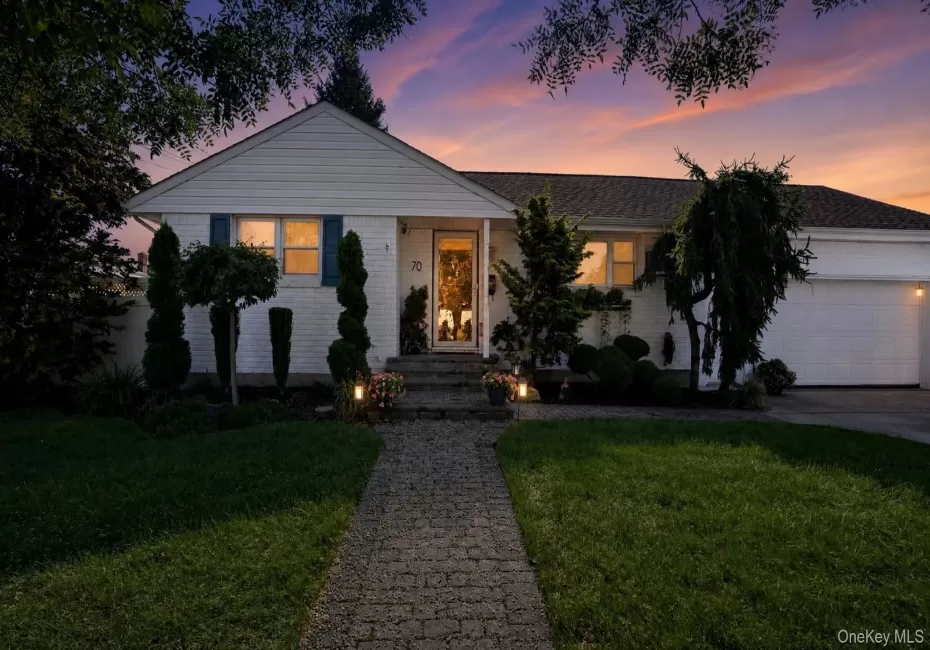 70 5th Street, Oyster Bay, NY, 3 Bedrooms Bedrooms, 4 Rooms Rooms,1 BathroomBathrooms,Residential,For Rent,5th,0,1032127 70 5th Street, Oyster Bay, NY, 3 Bedrooms Bedrooms, 4 Rooms Rooms,1 BathroomBathrooms,Residential,For Rent,5th,0,1032127