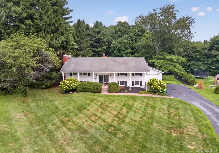9 Debra Hill Road, La Grange, NY, 3 Bedrooms Bedrooms, 9 Rooms Rooms,3 BathroomsBathrooms,Residential,For Rent,Debra Hill,0,1042726 9 Debra Hill Road, La Grange, NY, 3 Bedrooms Bedrooms, 9 Rooms Rooms,3 BathroomsBathrooms,Residential,For Rent,Debra Hill,0,1042726