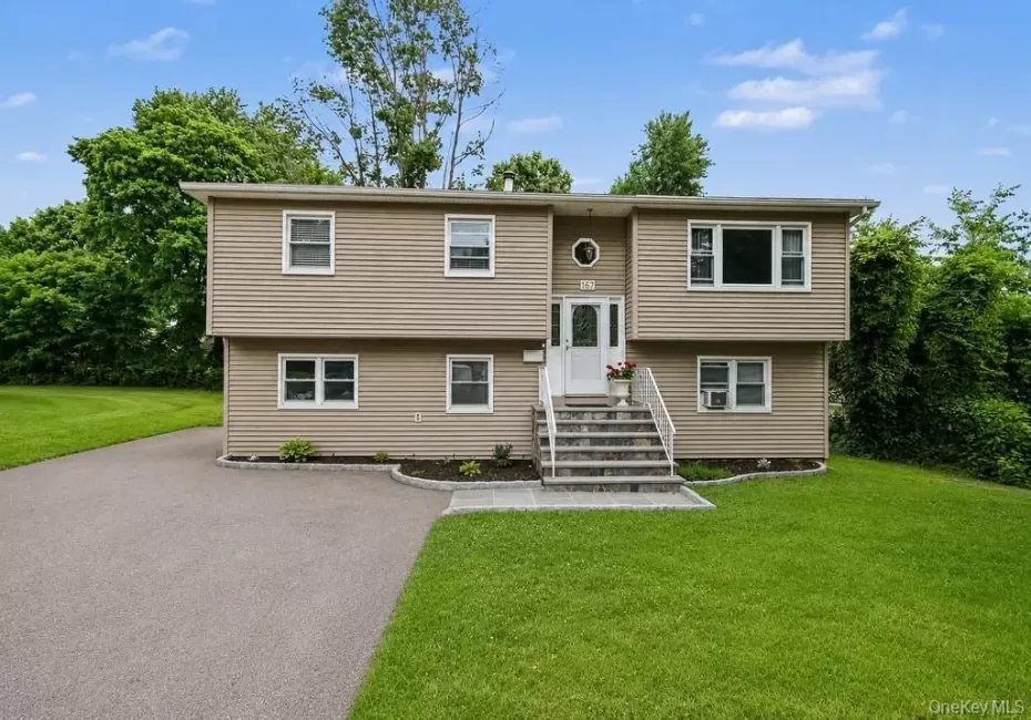 167 Kings Ferry Road, Cortlandt, NY, 4 Bedrooms Bedrooms, 13 Rooms Rooms,2 BathroomsBathrooms,Residential,For Rent,Kings Ferry,0,1042614 167 Kings Ferry Road, Cortlandt, NY, 4 Bedrooms Bedrooms, 13 Rooms Rooms,2 BathroomsBathrooms,Residential,For Rent,Kings Ferry,0,1042614