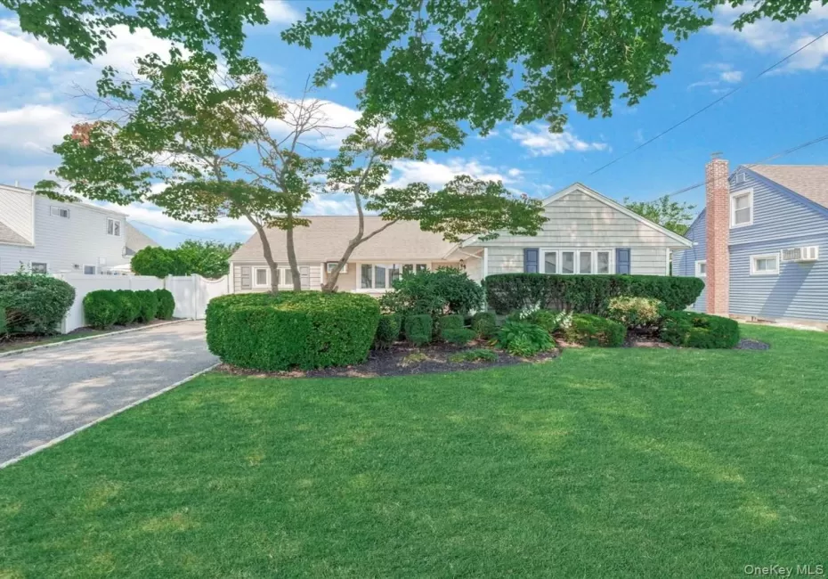 2643 Landman Lane, Hempstead, NY, 4 Bedrooms Bedrooms, 7 Rooms Rooms,2 BathroomsBathrooms,Residential,For Rent,Landman,0,1041684 2643 Landman Lane, Hempstead, NY, 4 Bedrooms Bedrooms, 7 Rooms Rooms,2 BathroomsBathrooms,Residential,For Rent,Landman,0,1041684