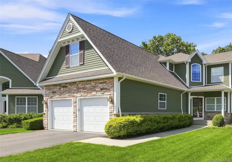 104 Victoria Place, Huntington, NY, 3 Bedrooms Bedrooms, 12 Rooms Rooms,2 BathroomsBathrooms,Residential,For Rent,Victoria,0,1042856 104 Victoria Place, Huntington, NY, 3 Bedrooms Bedrooms, 12 Rooms Rooms,2 BathroomsBathrooms,Residential,For Rent,Victoria,0,1042856
