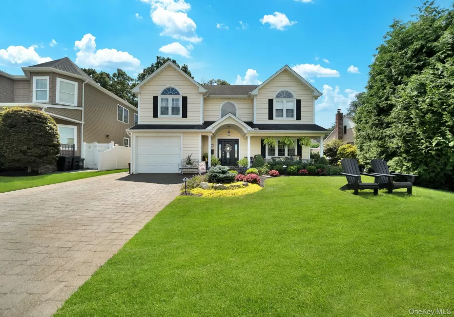 1836 Gardenia Avenue, Hempstead, NY, 4 Bedrooms Bedrooms, 9 Rooms Rooms,2 BathroomsBathrooms,Residential,For Rent,Gardenia,0,1039875 1836 Gardenia Avenue, Hempstead, NY, 4 Bedrooms Bedrooms, 9 Rooms Rooms,2 BathroomsBathrooms,Residential,For Rent,Gardenia,0,1039875