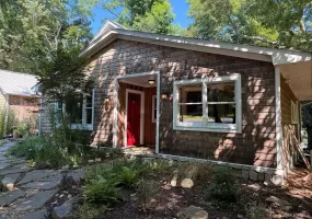 331 Thompson Street, Brookhaven, NY, 1 Bedroom Bedrooms, 3 Rooms Rooms,1 BathroomBathrooms,Residential Lease,For Rent,Thompson,0,1041881 331 Thompson Street, Brookhaven, NY, 1 Bedroom Bedrooms, 3 Rooms Rooms,1 BathroomBathrooms,Residential Lease,For Rent,Thompson,0,1041881
