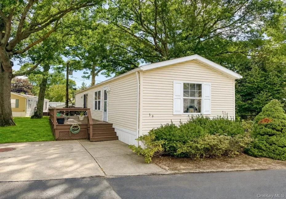 37 Hubbard, Riverhead, NY, 2 Bedrooms Bedrooms, 5 Rooms Rooms,1 BathroomBathrooms,Residential,For Rent,Hubbard,0,1042106 37 Hubbard, Riverhead, NY, 2 Bedrooms Bedrooms, 5 Rooms Rooms,1 BathroomBathrooms,Residential,For Rent,Hubbard,0,1042106