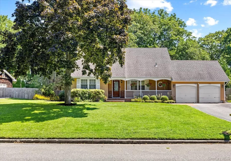 9 Charlemagne Drive, Smithtown, NY, 4 Bedrooms Bedrooms, 9 Rooms Rooms,2 BathroomsBathrooms,Residential,For Rent,Charlemagne,0,1042836 9 Charlemagne Drive, Smithtown, NY, 4 Bedrooms Bedrooms, 9 Rooms Rooms,2 BathroomsBathrooms,Residential,For Rent,Charlemagne,0,1042836