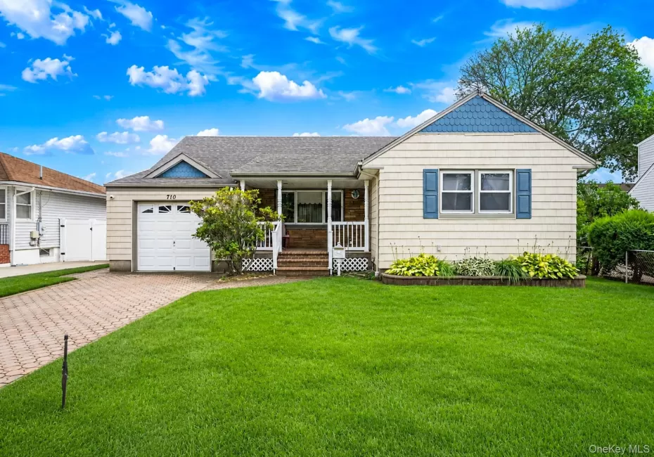 710 Lafayette Avenue, Hempstead, NY, 3 Bedrooms Bedrooms, 6 Rooms Rooms,1 BathroomBathrooms,Residential,For Rent,Lafayette,0,1023799 710 Lafayette Avenue, Hempstead, NY, 3 Bedrooms Bedrooms, 6 Rooms Rooms,1 BathroomBathrooms,Residential,For Rent,Lafayette,0,1023799