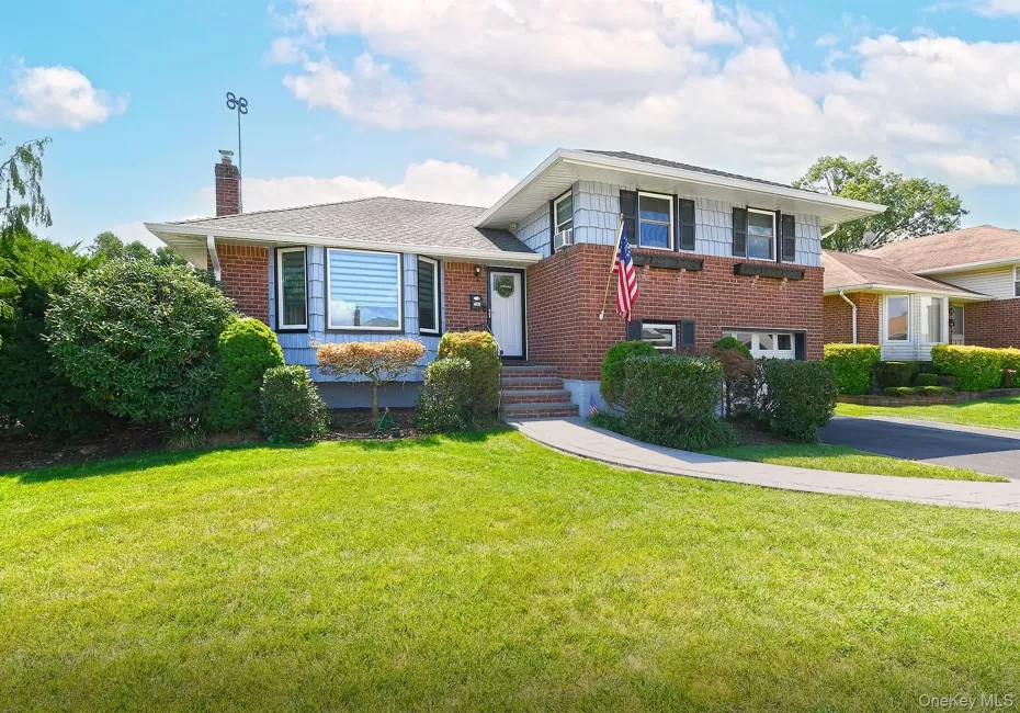 4039 Hahn Avenue, Oyster Bay, NY, 3 Bedrooms Bedrooms, 6 Rooms Rooms,2 BathroomsBathrooms,Residential,For Rent,Hahn,0,1042620 4039 Hahn Avenue, Oyster Bay, NY, 3 Bedrooms Bedrooms, 6 Rooms Rooms,2 BathroomsBathrooms,Residential,For Rent,Hahn,0,1042620