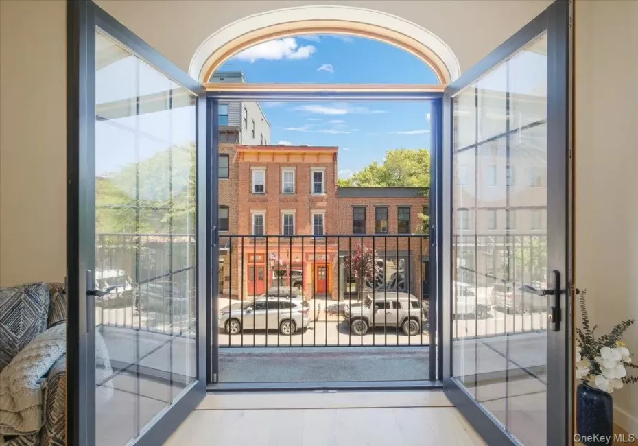 249 Main Street, Beacon, NY, 1 Bedroom Bedrooms, 4 Rooms Rooms,1 BathroomBathrooms,Residential Lease,For Rent,Main,0,1042449 249 Main Street, Beacon, NY, 1 Bedroom Bedrooms, 4 Rooms Rooms,1 BathroomBathrooms,Residential Lease,For Rent,Main,0,1042449