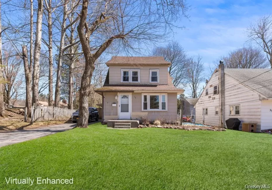 39 Wawanda Avenue, Liberty, NY, 3 Bedrooms Bedrooms, 6 Rooms Rooms,2 BathroomsBathrooms,Residential Lease,For Rent,Wawanda,0,1042898 39 Wawanda Avenue, Liberty, NY, 3 Bedrooms Bedrooms, 6 Rooms Rooms,2 BathroomsBathrooms,Residential Lease,For Rent,Wawanda,0,1042898