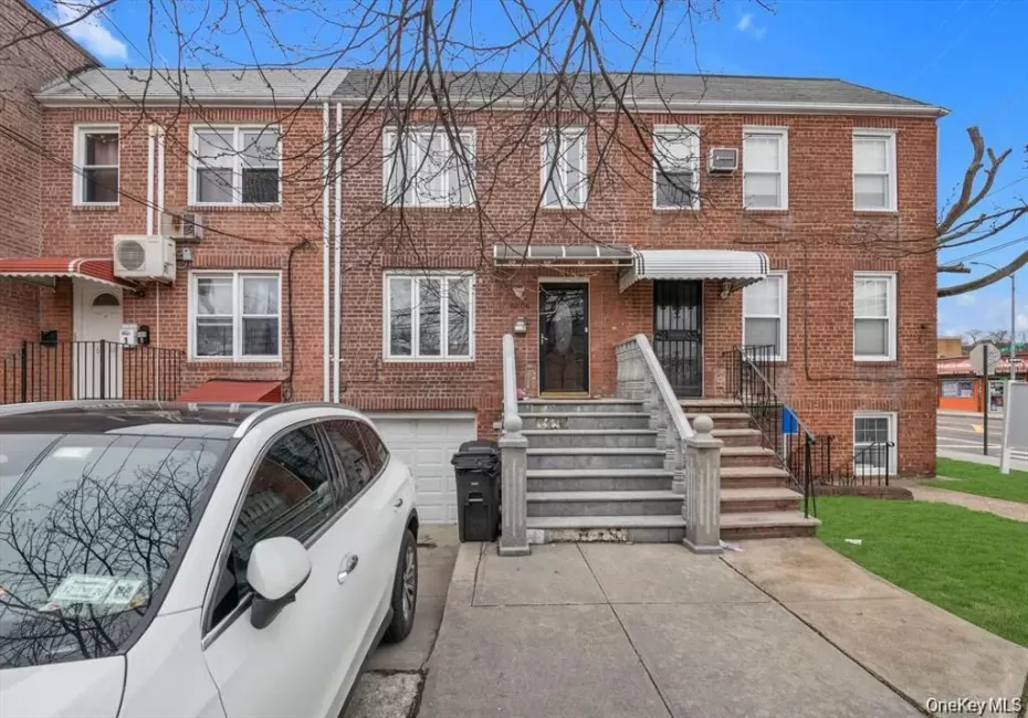 6906 Fresh Meadow Lane, New York, NY, 4 Bedrooms Bedrooms, 8 Rooms Rooms,2 BathroomsBathrooms,Residential,For Rent,Fresh Meadow,0,1042763 6906 Fresh Meadow Lane, New York, NY, 4 Bedrooms Bedrooms, 8 Rooms Rooms,2 BathroomsBathrooms,Residential,For Rent,Fresh Meadow,0,1042763