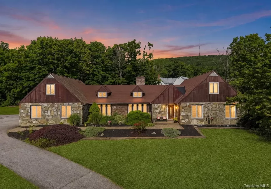 14 Lisa Drive, Lloyd, NY, 4 Bedrooms Bedrooms, 11 Rooms Rooms,3 BathroomsBathrooms,Residential,For Rent,Lisa,0,1039694 14 Lisa Drive, Lloyd, NY, 4 Bedrooms Bedrooms, 11 Rooms Rooms,3 BathroomsBathrooms,Residential,For Rent,Lisa,0,1039694