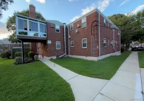 74-15 255th, New York, NY, 2 Bedrooms Bedrooms, 5 Rooms Rooms,1 BathroomBathrooms,Residential Lease,For Rent,255th,0,1043056 74-15 255th, New York, NY, 2 Bedrooms Bedrooms, 5 Rooms Rooms,1 BathroomBathrooms,Residential Lease,For Rent,255th,0,1043056
