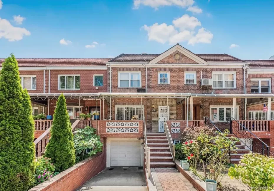 105-38 65th Rd, New York, NY, 4 Bedrooms Bedrooms, 10 Rooms Rooms,4 BathroomsBathrooms,Residential Lease,For Rent,65th Rd,0,1042980 105-38 65th Rd, New York, NY, 4 Bedrooms Bedrooms, 10 Rooms Rooms,4 BathroomsBathrooms,Residential Lease,For Rent,65th Rd,0,1042980
