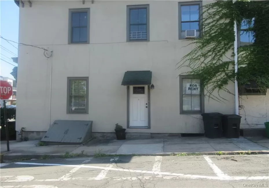 66 Franklin Street, Orangetown, NY, 2 Bedrooms Bedrooms, 4 Rooms Rooms,1 BathroomBathrooms,Residential Lease,For Rent,Franklin,0,1042570 66 Franklin Street, Orangetown, NY, 2 Bedrooms Bedrooms, 4 Rooms Rooms,1 BathroomBathrooms,Residential Lease,For Rent,Franklin,0,1042570