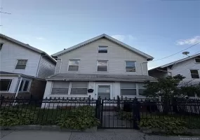 4529 Carpenter Avenue, New York, NY, 3 Bedrooms Bedrooms, 9 Rooms Rooms,1 BathroomBathrooms,Residential Lease,For Rent,Carpenter,0,1043099 4529 Carpenter Avenue, New York, NY, 3 Bedrooms Bedrooms, 9 Rooms Rooms,1 BathroomBathrooms,Residential Lease,For Rent,Carpenter,0,1043099