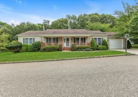 1407 Middle Road, Riverhead, NY, 3 Bedrooms Bedrooms, 6 Rooms Rooms,2 BathroomsBathrooms,Residential,For Rent,Middle,0,1043007 1407 Middle Road, Riverhead, NY, 3 Bedrooms Bedrooms, 6 Rooms Rooms,2 BathroomsBathrooms,Residential,For Rent,Middle,0,1043007