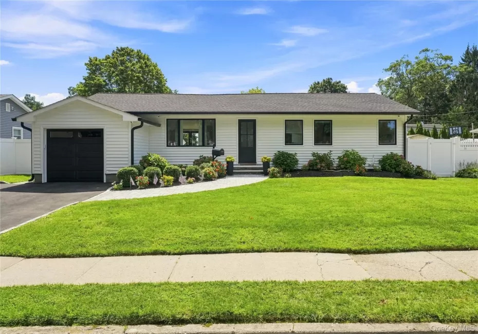 24 Alma Street, Islip, NY, 3 Bedrooms Bedrooms, 6 Rooms Rooms,3 BathroomsBathrooms,Residential,For Rent,Alma,0,1040973 24 Alma Street, Islip, NY, 3 Bedrooms Bedrooms, 6 Rooms Rooms,3 BathroomsBathrooms,Residential,For Rent,Alma,0,1040973