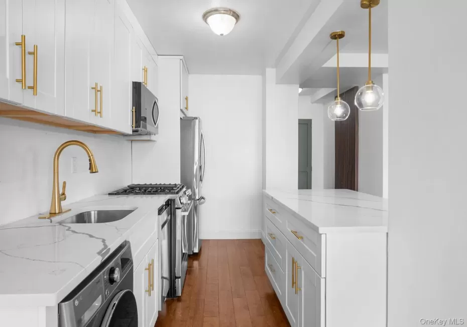 820 Boynton Avenue, New York, NY, 2 Bedrooms Bedrooms, 4 Rooms Rooms,1 BathroomBathrooms,Residential,For Rent,Boynton,0,1043147 820 Boynton Avenue, New York, NY, 2 Bedrooms Bedrooms, 4 Rooms Rooms,1 BathroomBathrooms,Residential,For Rent,Boynton,0,1043147