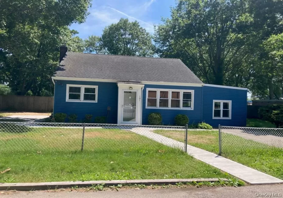 101 48th Street, Babylon, NY, 4 Bedrooms Bedrooms, 7 Rooms Rooms,2 BathroomsBathrooms,Residential Lease,For Rent,48th,0,1043205 101 48th Street, Babylon, NY, 4 Bedrooms Bedrooms, 7 Rooms Rooms,2 BathroomsBathrooms,Residential Lease,For Rent,48th,0,1043205