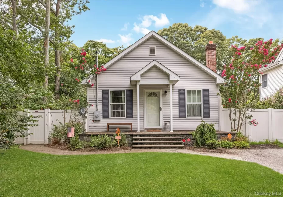 393 End Avenue, Brookhaven, NY, 3 Bedrooms Bedrooms, 6 Rooms Rooms,2 BathroomsBathrooms,Residential,For Rent,End,0,1042267 393 End Avenue, Brookhaven, NY, 3 Bedrooms Bedrooms, 6 Rooms Rooms,2 BathroomsBathrooms,Residential,For Rent,End,0,1042267