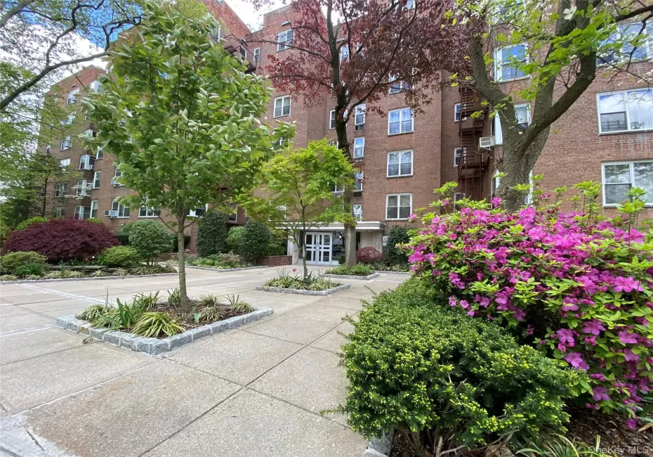 209-80 18th Avenue, New York, NY, 2 Bedrooms Bedrooms, 4 Rooms Rooms,1 BathroomBathrooms,Residential,For Rent,18th,0,990881 209-80 18th Avenue, New York, NY, 2 Bedrooms Bedrooms, 4 Rooms Rooms,1 BathroomBathrooms,Residential,For Rent,18th,0,990881
