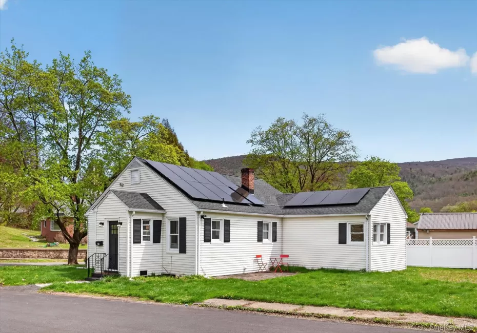 14 Roslyn Street, Wawarsing, NY, 3 Bedrooms Bedrooms, 7 Rooms Rooms,1 BathroomBathrooms,Residential,For Rent,Roslyn,0,990492 14 Roslyn Street, Wawarsing, NY, 3 Bedrooms Bedrooms, 7 Rooms Rooms,1 BathroomBathrooms,Residential,For Rent,Roslyn,0,990492