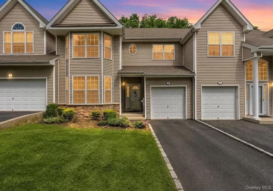 3 Arielle Court, Islip, NY, 3 Bedrooms Bedrooms, 12 Rooms Rooms,2 BathroomsBathrooms,Residential,For Rent,Arielle,0,1041285 3 Arielle Court, Islip, NY, 3 Bedrooms Bedrooms, 12 Rooms Rooms,2 BathroomsBathrooms,Residential,For Rent,Arielle,0,1041285