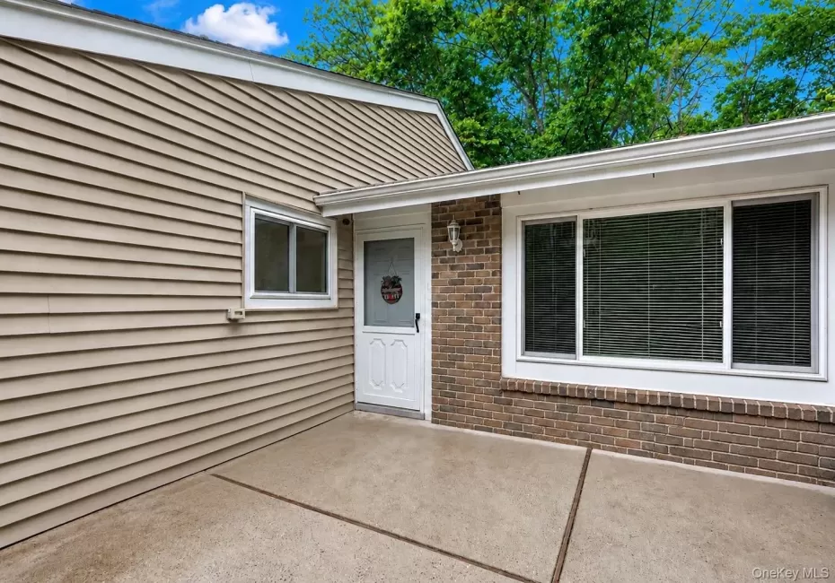 236 Springmeadow Drive, Islip, NY, 2 Bedrooms Bedrooms, 6 Rooms Rooms,1 BathroomBathrooms,Residential,For Rent,Springmeadow,0,1040917 236 Springmeadow Drive, Islip, NY, 2 Bedrooms Bedrooms, 6 Rooms Rooms,1 BathroomBathrooms,Residential,For Rent,Springmeadow,0,1040917