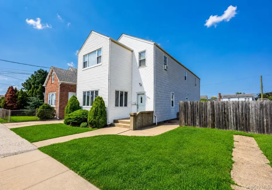 1024 First Avenue, Hempstead, NY, 7 Bedrooms Bedrooms, 12 Rooms Rooms,3 BathroomsBathrooms,Residential,For Rent,First,0,1039041 1024 First Avenue, Hempstead, NY, 7 Bedrooms Bedrooms, 12 Rooms Rooms,3 BathroomsBathrooms,Residential,For Rent,First,0,1039041