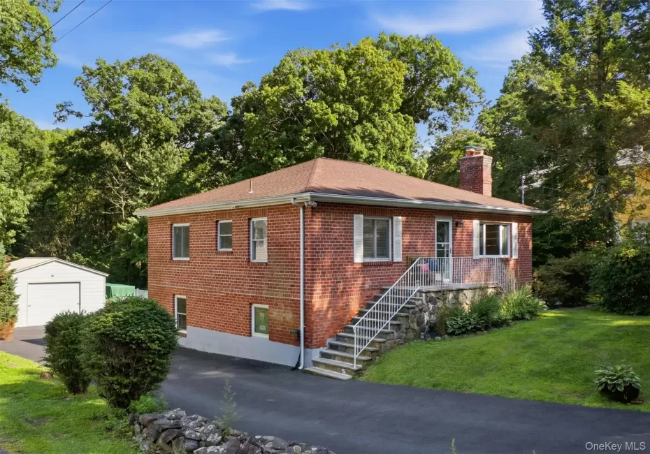 8 Arbutus Street, Putnam Valley, NY, 2 Bedrooms Bedrooms, 6 Rooms Rooms,2 BathroomsBathrooms,Residential,For Rent,Arbutus,0,1041992 8 Arbutus Street, Putnam Valley, NY, 2 Bedrooms Bedrooms, 6 Rooms Rooms,2 BathroomsBathrooms,Residential,For Rent,Arbutus,0,1041992