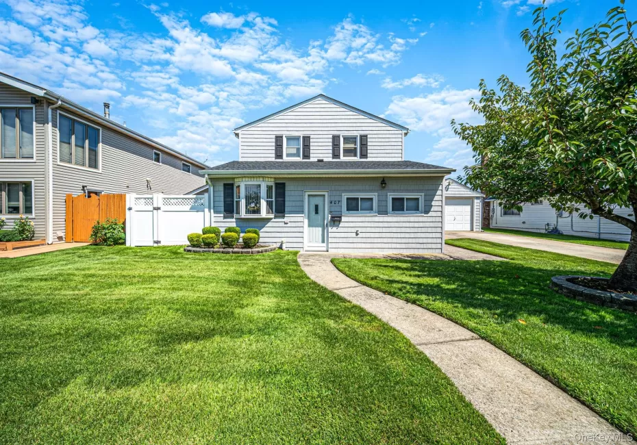 407 Argyle Road, Hempstead, NY, 5 Bedrooms Bedrooms, 8 Rooms Rooms,2 BathroomsBathrooms,Residential,For Rent,Argyle,0,1042494 407 Argyle Road, Hempstead, NY, 5 Bedrooms Bedrooms, 8 Rooms Rooms,2 BathroomsBathrooms,Residential,For Rent,Argyle,0,1042494