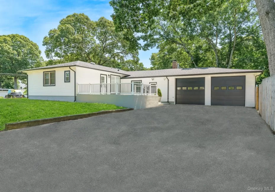 48 Joan Avenue, Brookhaven, NY, 3 Bedrooms Bedrooms, 8 Rooms Rooms,2 BathroomsBathrooms,Residential,For Rent,Joan,0,1033138 48 Joan Avenue, Brookhaven, NY, 3 Bedrooms Bedrooms, 8 Rooms Rooms,2 BathroomsBathrooms,Residential,For Rent,Joan,0,1033138