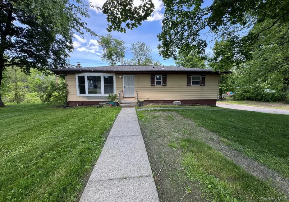 1 Corine Drive, Poughkeepsie (town), NY, 3 Bedrooms Bedrooms, 7 Rooms Rooms,1 BathroomBathrooms,Residential,For Rent,Corine,0,1043421 1 Corine Drive, Poughkeepsie (town), NY, 3 Bedrooms Bedrooms, 7 Rooms Rooms,1 BathroomBathrooms,Residential,For Rent,Corine,0,1043421