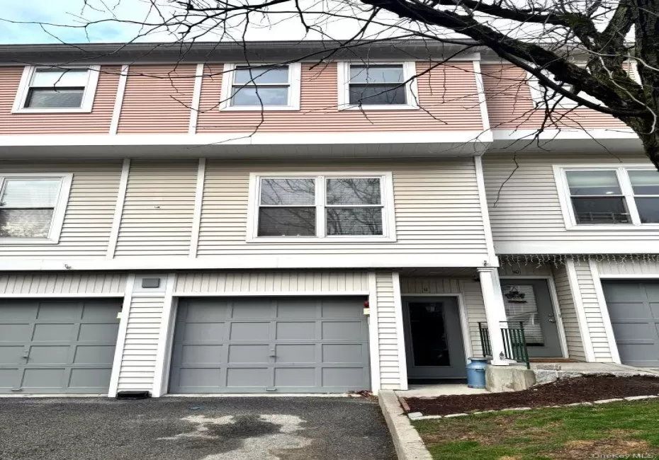 11 Livingston Manor, Greenburgh, NY, 2 Bedrooms Bedrooms, 5 Rooms Rooms,1 BathroomBathrooms,Residential,For Rent,Livingston,0,973445 11 Livingston Manor, Greenburgh, NY, 2 Bedrooms Bedrooms, 5 Rooms Rooms,1 BathroomBathrooms,Residential,For Rent,Livingston,0,973445