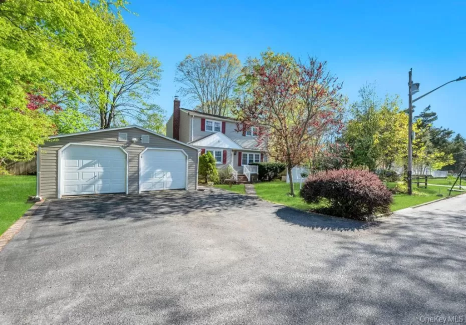 64 Spar Drive, Brookhaven, NY, 6 Bedrooms Bedrooms, 9 Rooms Rooms,2 BathroomsBathrooms,Residential,For Rent,Spar,0,994614 64 Spar Drive, Brookhaven, NY, 6 Bedrooms Bedrooms, 9 Rooms Rooms,2 BathroomsBathrooms,Residential,For Rent,Spar,0,994614