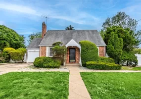 674 Henry Street, Hempstead, NY, 4 Bedrooms Bedrooms, 8 Rooms Rooms,3 BathroomsBathrooms,Residential,For Rent,Henry,0,1007584 674 Henry Street, Hempstead, NY, 4 Bedrooms Bedrooms, 8 Rooms Rooms,3 BathroomsBathrooms,Residential,For Rent,Henry,0,1007584