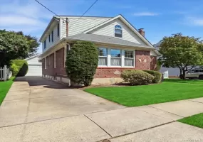 73 Chestnut Avenue, Hempstead, NY, 4 Bedrooms Bedrooms, 10 Rooms Rooms,3 BathroomsBathrooms,Residential,For Rent,Chestnut,0,1043001 73 Chestnut Avenue, Hempstead, NY, 4 Bedrooms Bedrooms, 10 Rooms Rooms,3 BathroomsBathrooms,Residential,For Rent,Chestnut,0,1043001
