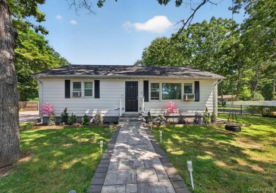 287 Whittier Drive, Brookhaven, NY, 3 Bedrooms Bedrooms, 6 Rooms Rooms,2 BathroomsBathrooms,Residential,For Rent,Whittier,0,1043220 287 Whittier Drive, Brookhaven, NY, 3 Bedrooms Bedrooms, 6 Rooms Rooms,2 BathroomsBathrooms,Residential,For Rent,Whittier,0,1043220