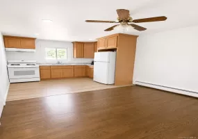 633 Wellwood Avenue, Babylon, NY, 1 Bedroom Bedrooms, 4 Rooms Rooms,1 BathroomBathrooms,Residential Lease,For Rent,Wellwood,0,1043458 633 Wellwood Avenue, Babylon, NY, 1 Bedroom Bedrooms, 4 Rooms Rooms,1 BathroomBathrooms,Residential Lease,For Rent,Wellwood,0,1043458